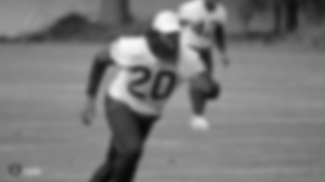 Raiders cornerback Daryl Worley (20) on the field for practice.