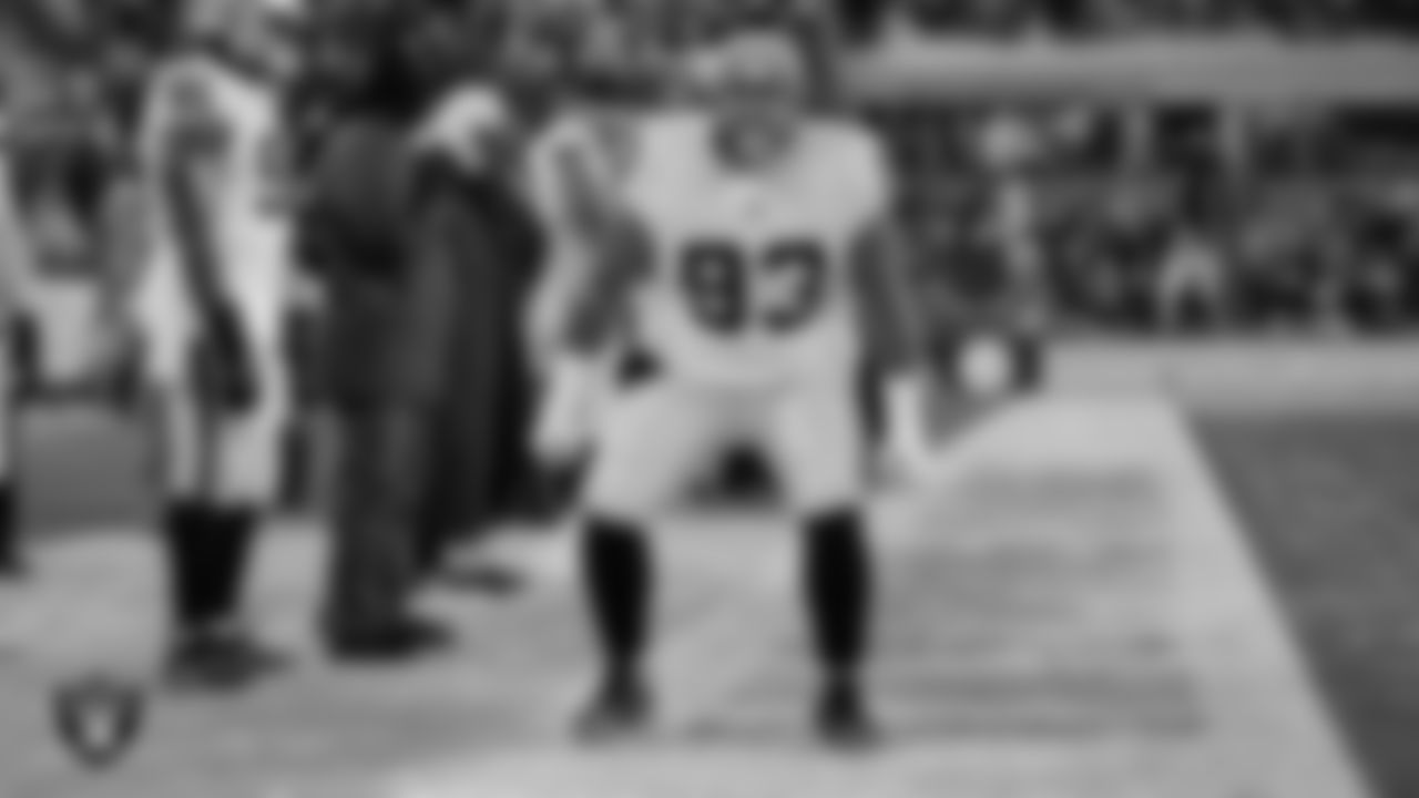 Las Vegas Raiders defensive tackle Kyle Peko (93) on the sidelines before the Las Vegas Raiders regular season away game against the Pittsburgh Steelers at Acrisure Stadium.