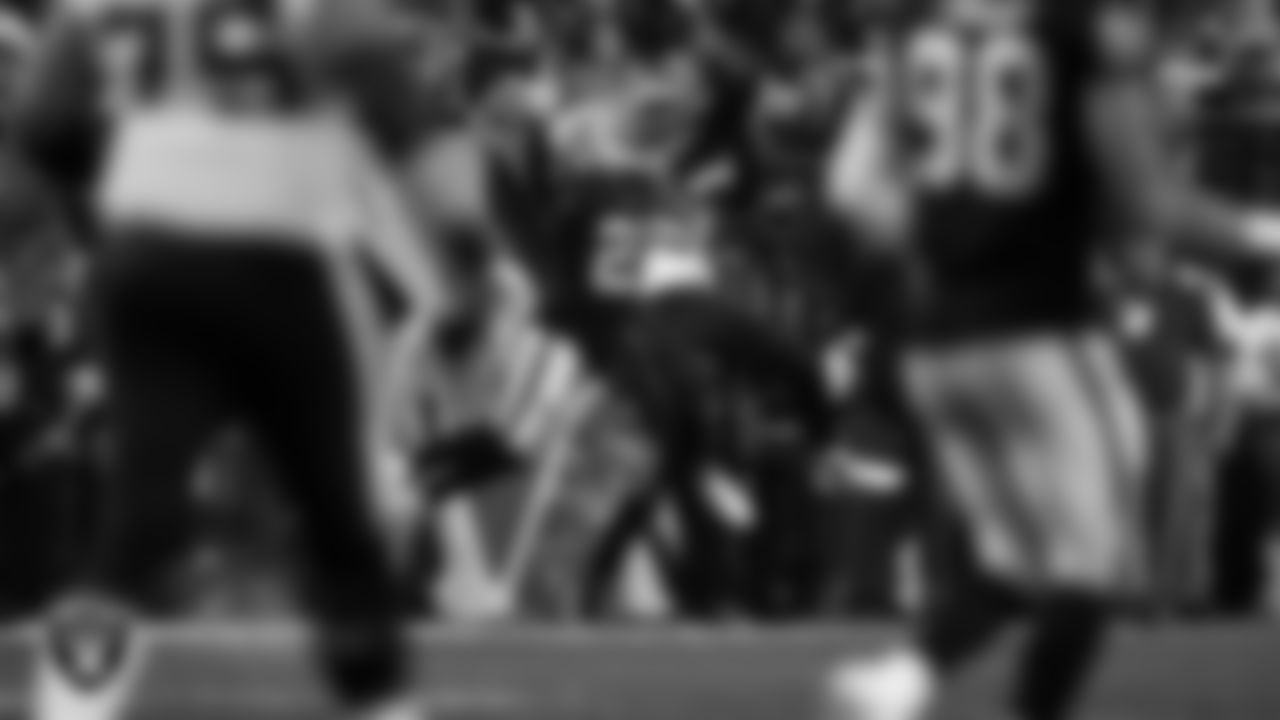 Las Vegas Raiders cornerback Amik Robertson (21) breaks up a pass during the regular season home game against the New England Patriots at Allegiant Stadium.