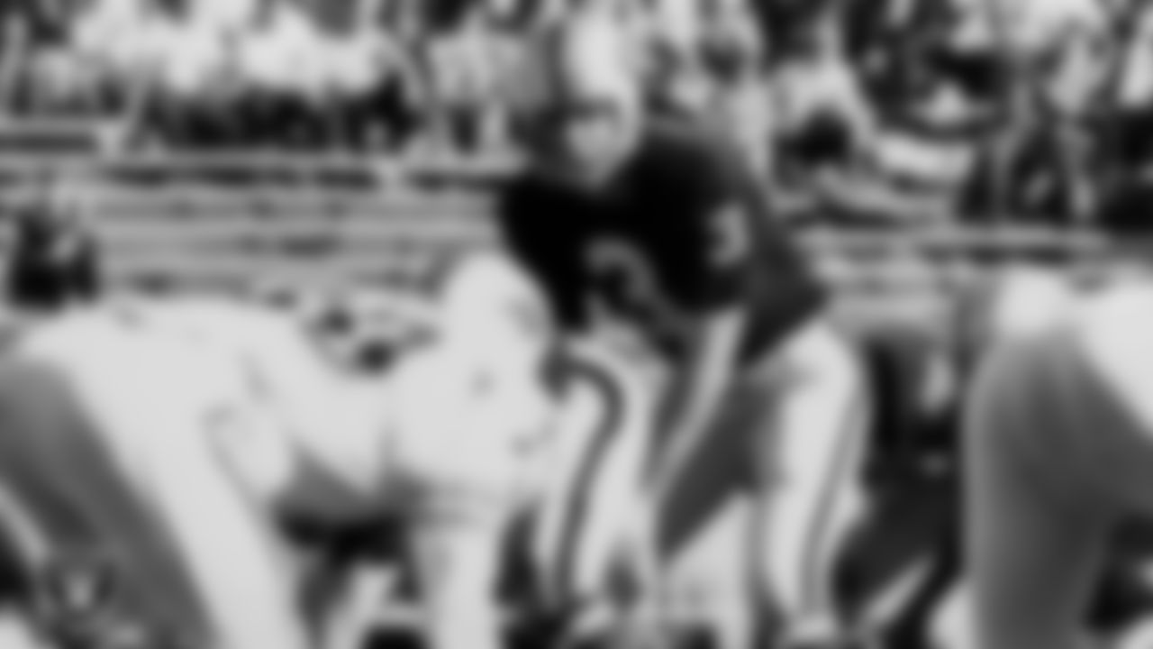 Daryle Lamonica joined the Raiders in 1967 and played with the team for eight seasons. During his time in the Silver and Black, Lamonica threw 1,138 passes for 16,655 yards and 148 touchdowns. He was named AFL MVP in 1967 and 1969 and was selected to the 1970 and 1972 Pro Bowl.