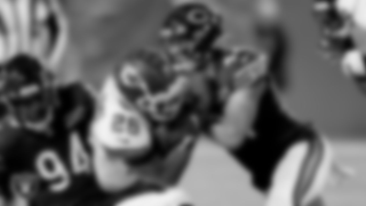 LB Nick Kwiatkoski
