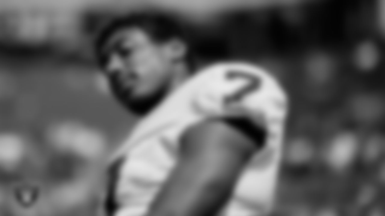 Las Vegas Raiders wide receiver Zay Jones (7) warming up before the preseason away game against the San Francisco 49ers.