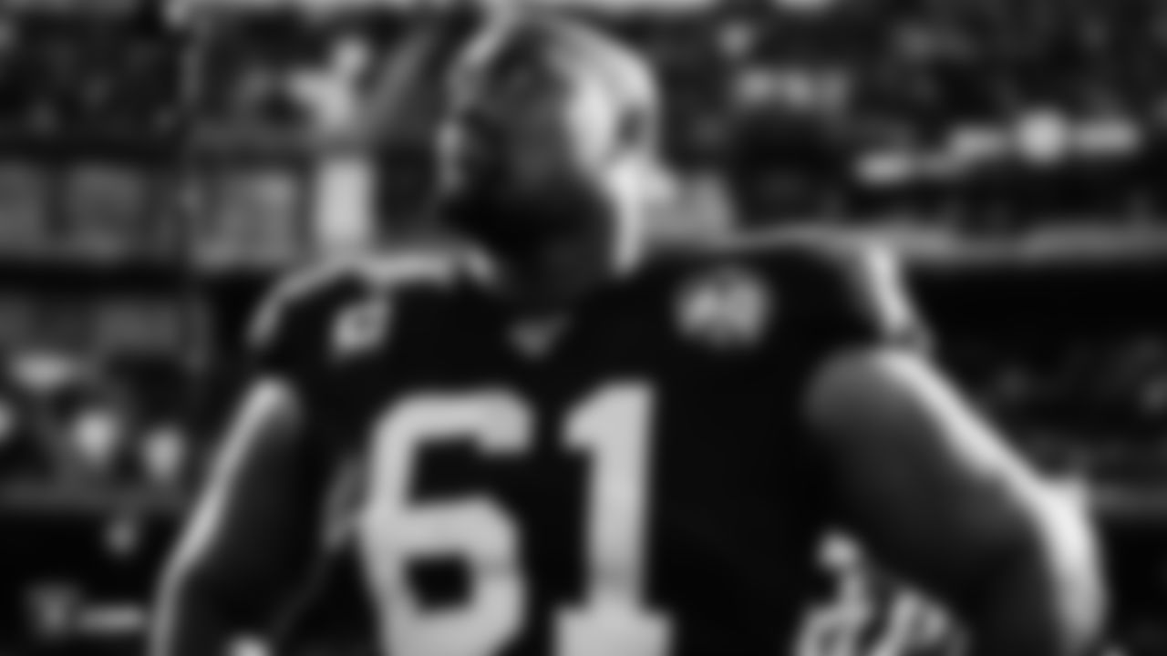 Raiders center Rodney Hudson (61) before the Raiders regular season game against the Denver Broncos.