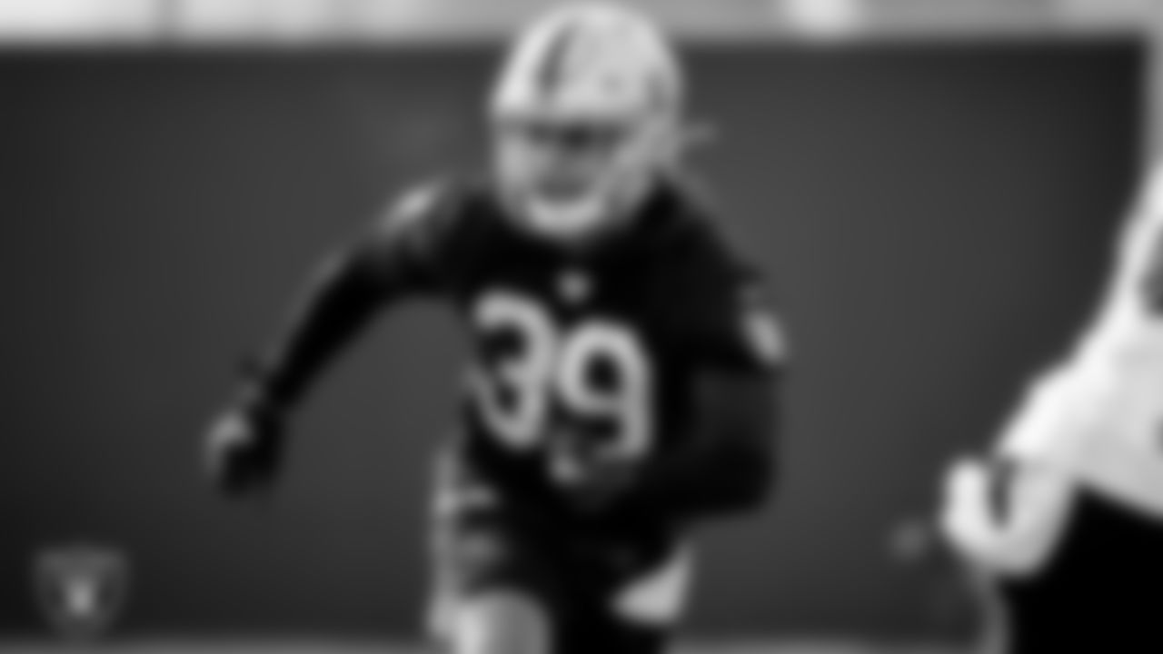 DB Jordan Brown