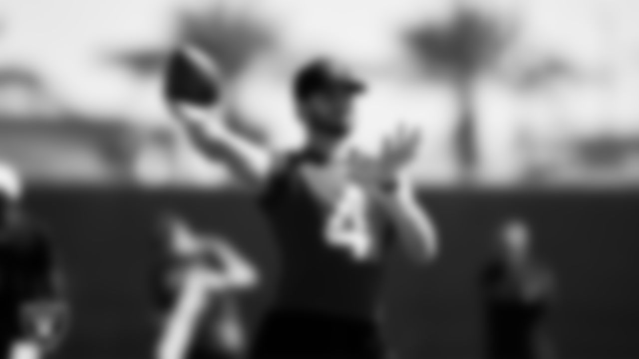 Las Vegas Raiders quarterback Derek Carr (4) on the field for a walkthrough.