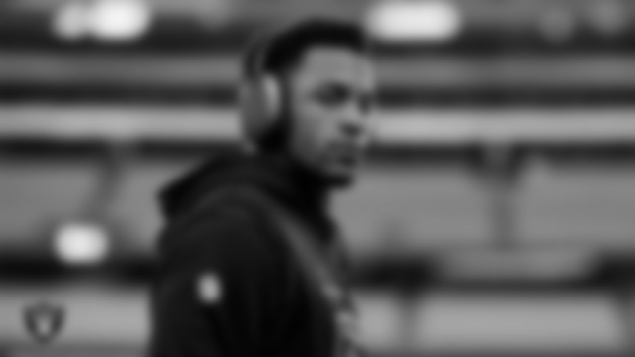 Las Vegas Raiders safety Johnathan Abram (24) warming up before the regular season away game against the Dallas Cowboys.