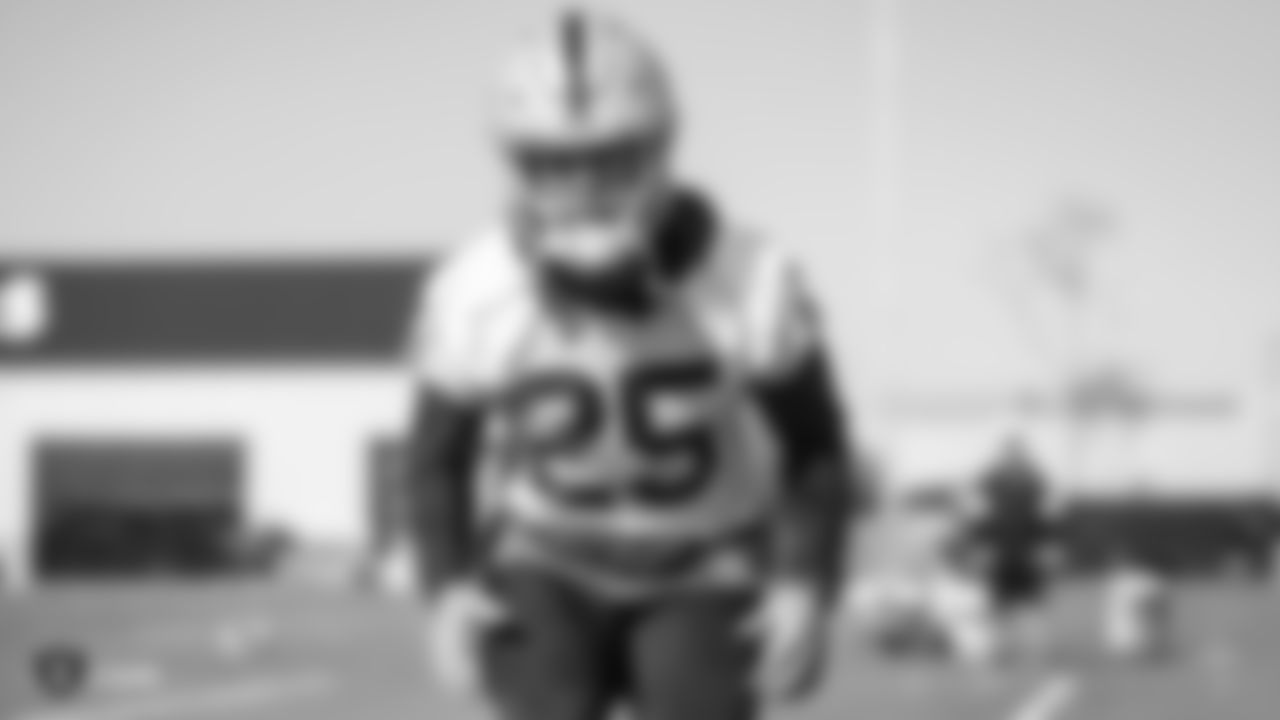 Oakland Raiders safety Erik Harris (25) goes through defensive drills during practice.
