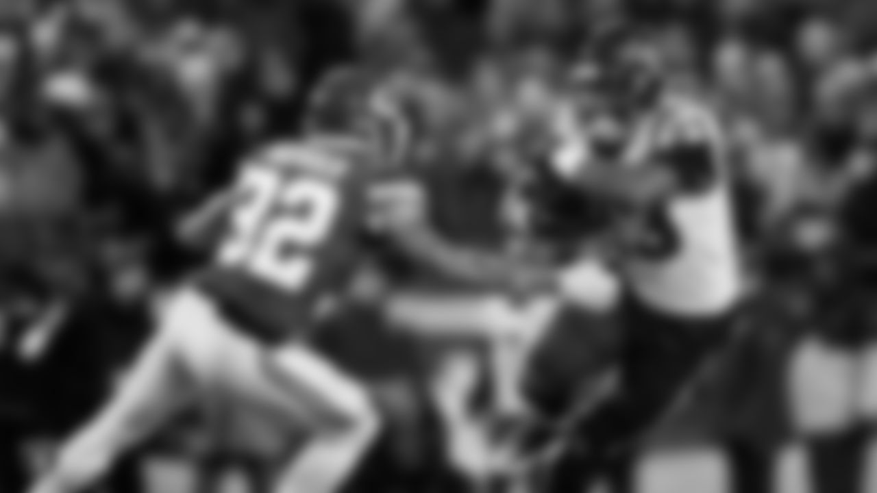 RB Carlos Hyde