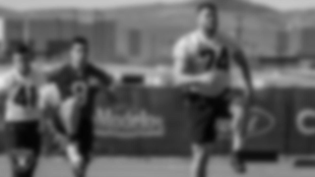 Las Vegas Raiders quarterback Nick Mullens (9) and tackle Kolton Miller (74) at a workout during phase two of the offseason program.