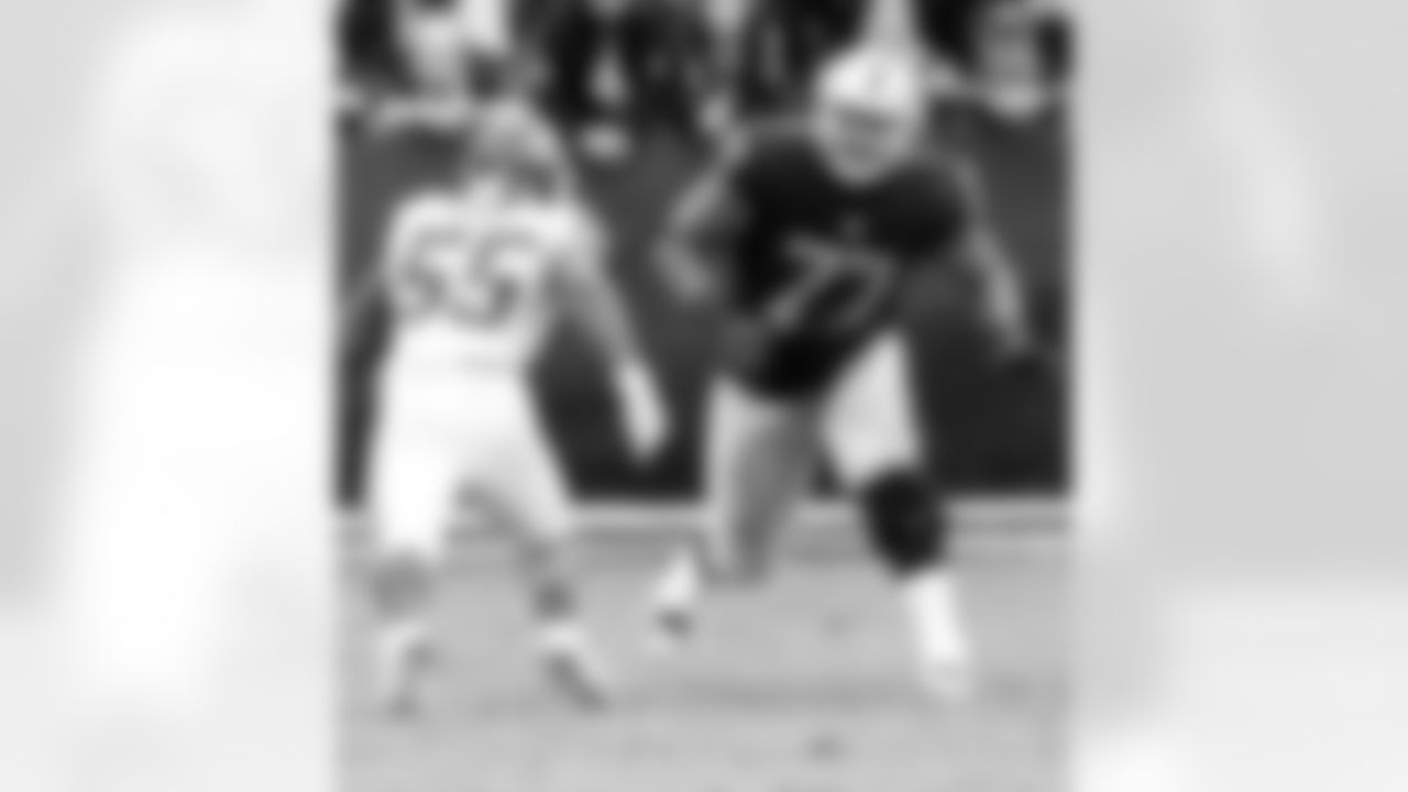 77- Austin Howard - T