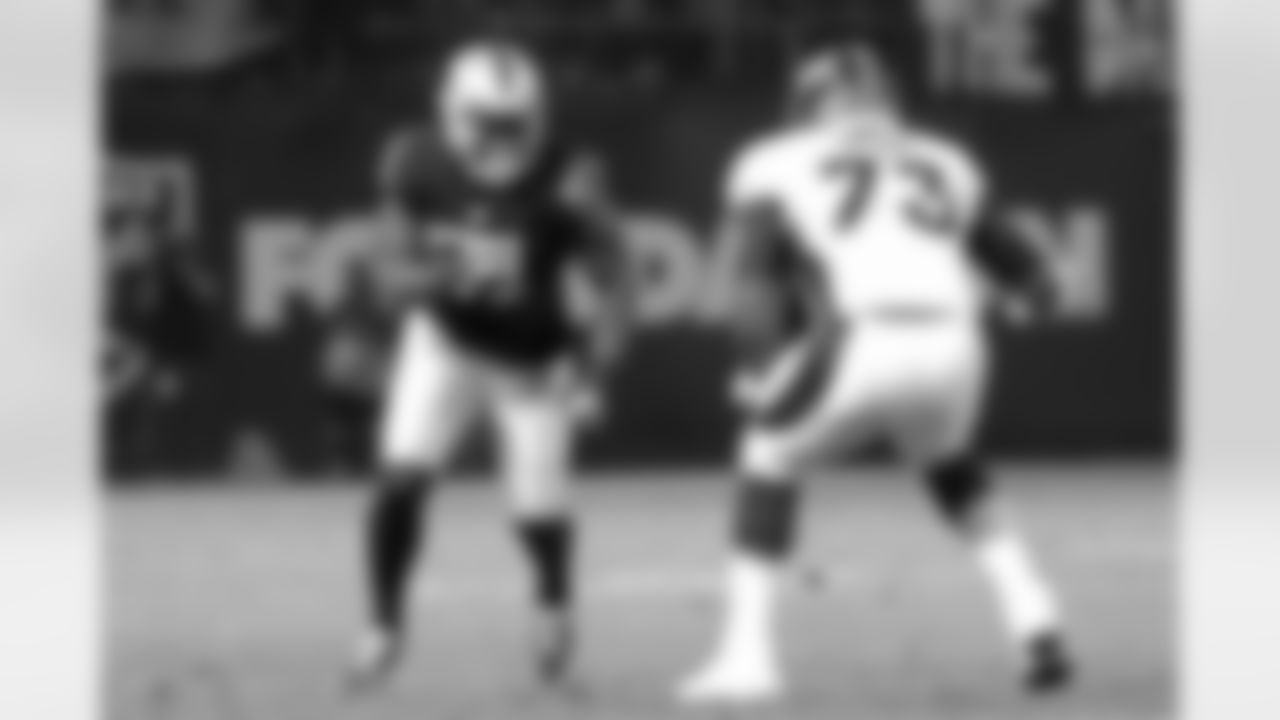 Bruce Irvin
1st in NFL in Forced Fumbles (4)