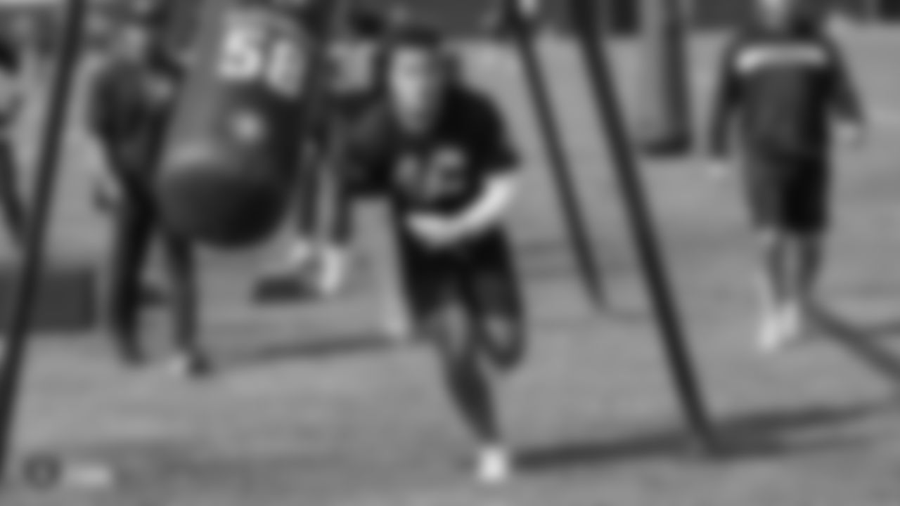 Raiders linebacker Koa Farmer at a workout during phase two of the offseason program at the Raiders Practice Facility in Alameda, Calif.