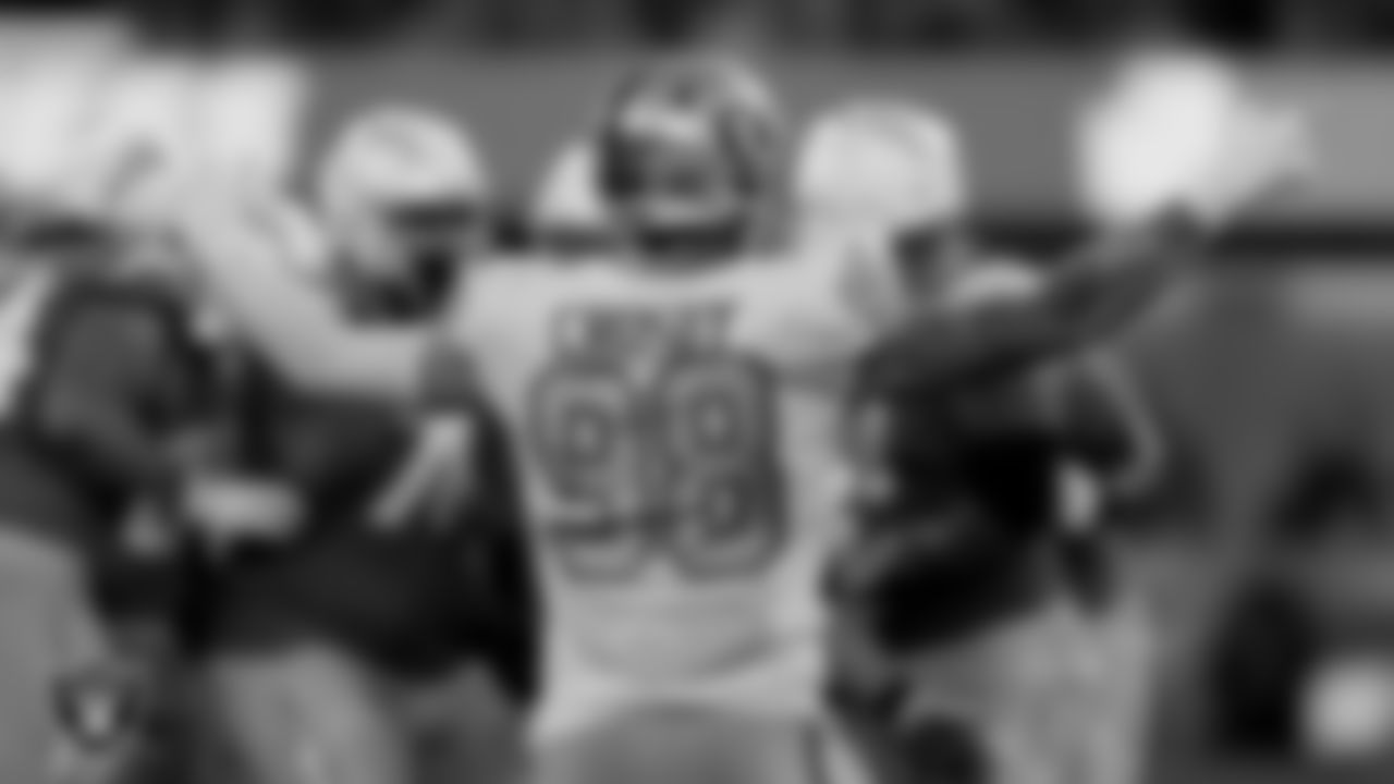 Las Vegas Raiders defensive end Maxx Crosby (98) during the regular season away game against the Los Angeles Chargers.