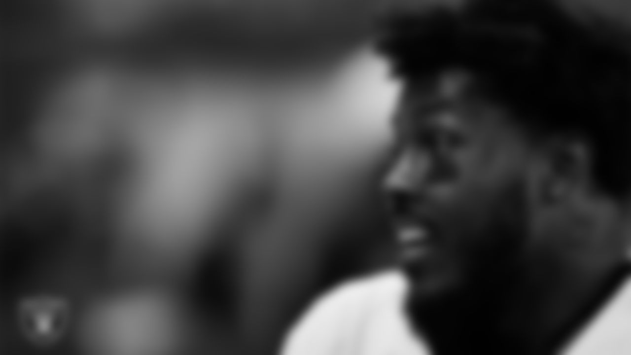 Las Vegas Raiders running back Josh Jacobs (8) on the sidelines during the regular season away game against the Detroit Lions at Ford Field.