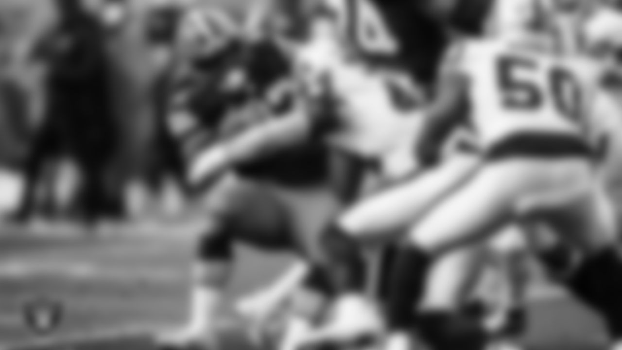 Las Vegas Raiders linebacker Nick Kwiatkoski (44) makes a tackle during the regular season away game against the Cleveland Browns.