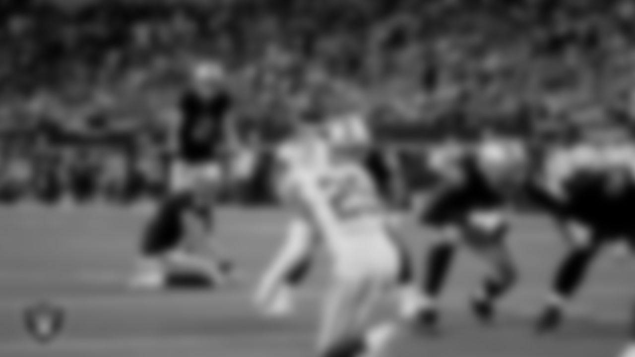Las Vegas Raiders kicker Daniel Carlson (2) lines up to kick a 22-yard field goal during the regular season away game against the Dallas Cowboys.