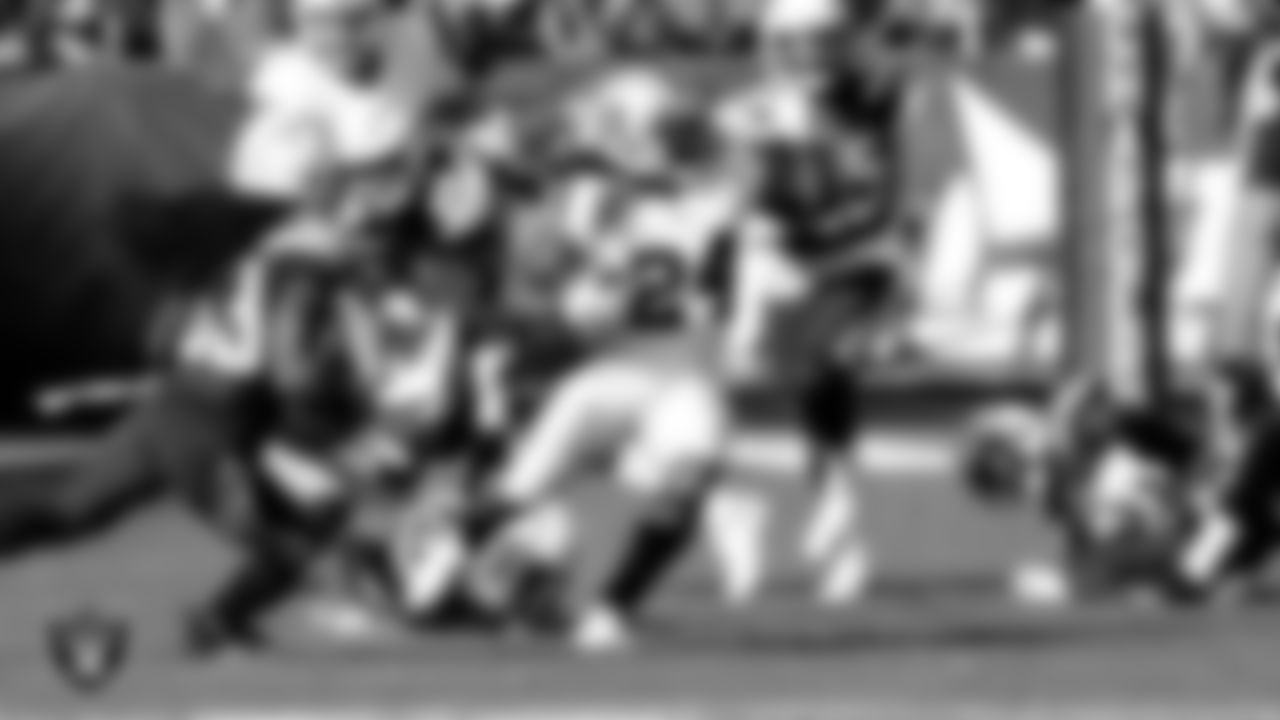 Raiders running back Marshawn Lynch (24) rushes during the regular season away game against the Los Angeles Chargers at StubHub Center, Sunday, December 31, 2017.