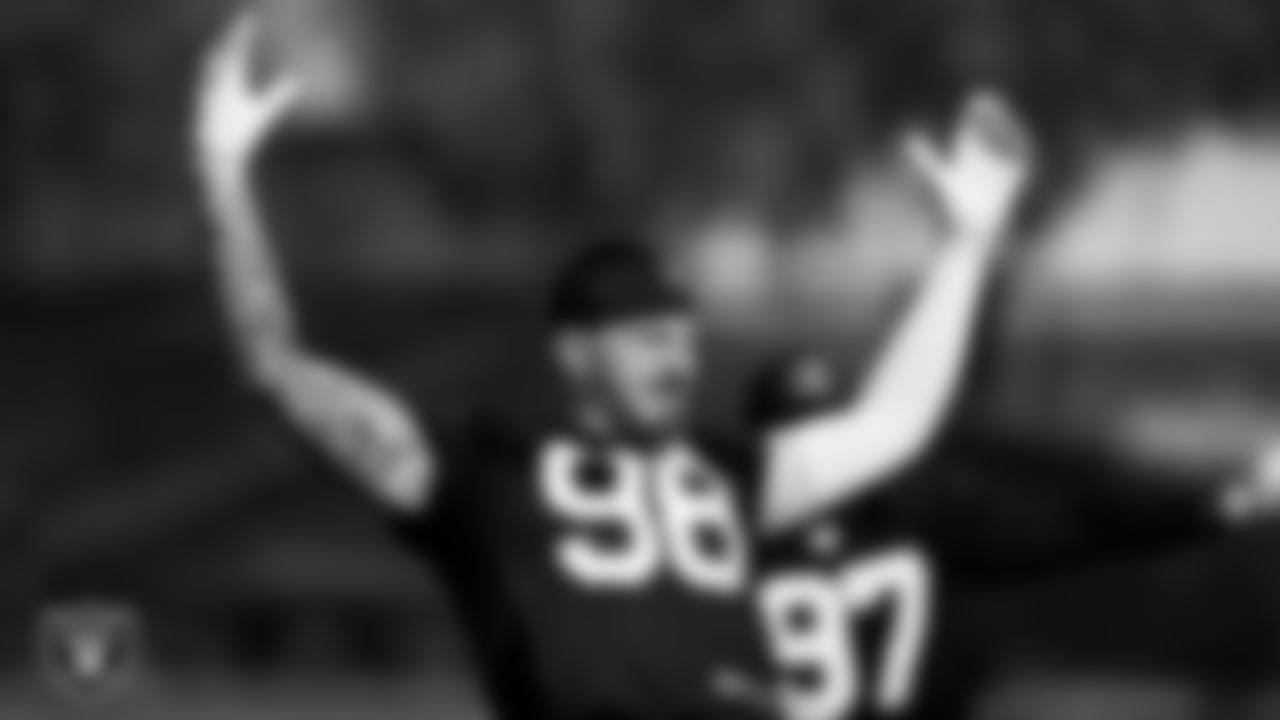 Las Vegas Raiders defensive end Maxx Crosby (98) at a workout during phase two of the offseason program.