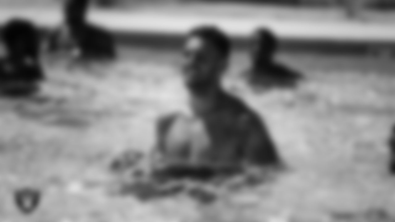 Las Vegas Raiders quarterback Marcus Mariota (8) in the pool for a workout at 2020 Training Camp.