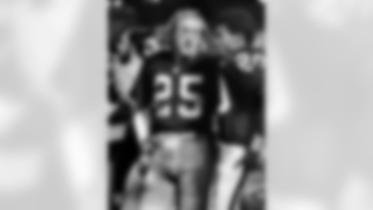 On This Date In Raiders History: Fred Biletnikoff Inducted Into The ...