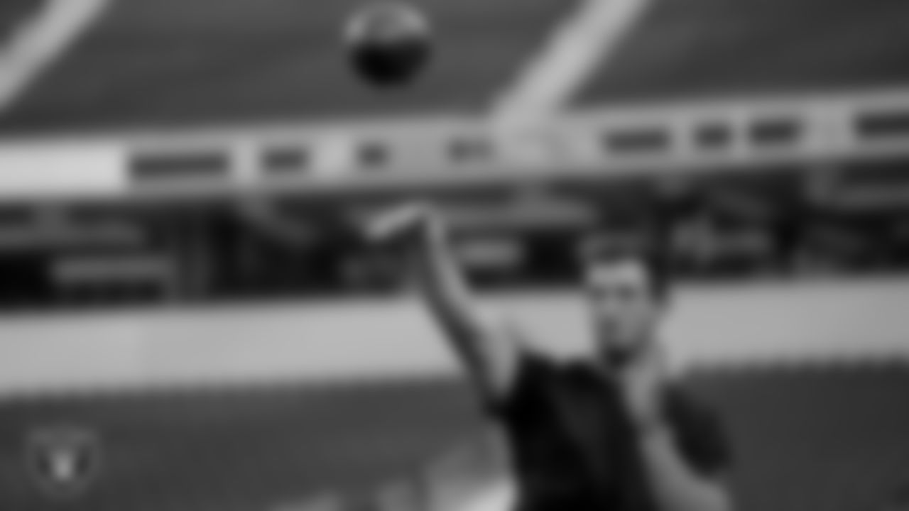 Las Vegas Raiders quarterback Nathan Peterman (3) warms up before the preseason game against the Los Angeles Rams at SoFi Stadium.