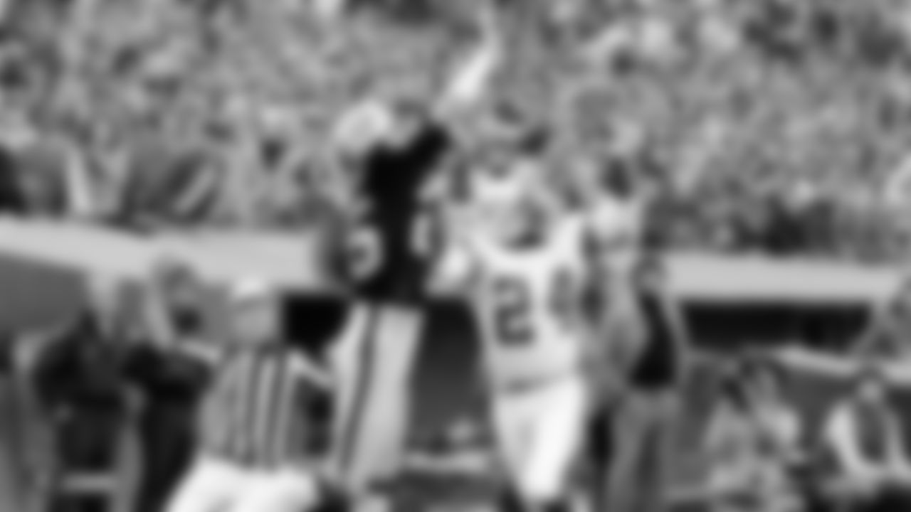 WR Fred Biletnikoff played in 190 games with 160 starts and caught 589 passes for 8,974 yards and 76 TDs. He was named MVP of Super Bowl XI and was later enshrined in the Pro Football Hall of Fame in 1988.