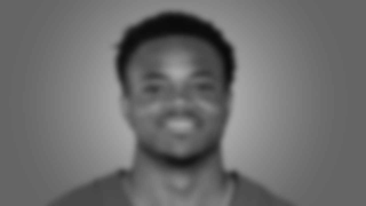49 - DB Shaun Jolly