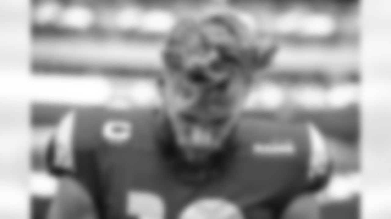 The Los Angeles Rams take on the San Francisco 49ers in the NFC Championship round of the 2021 NFL Playoffs.