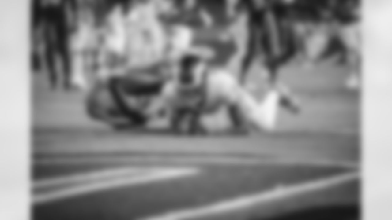 E_TOWL9070_1