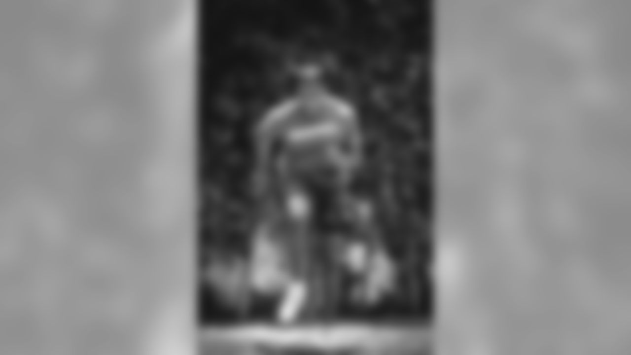 E_SNY_0049