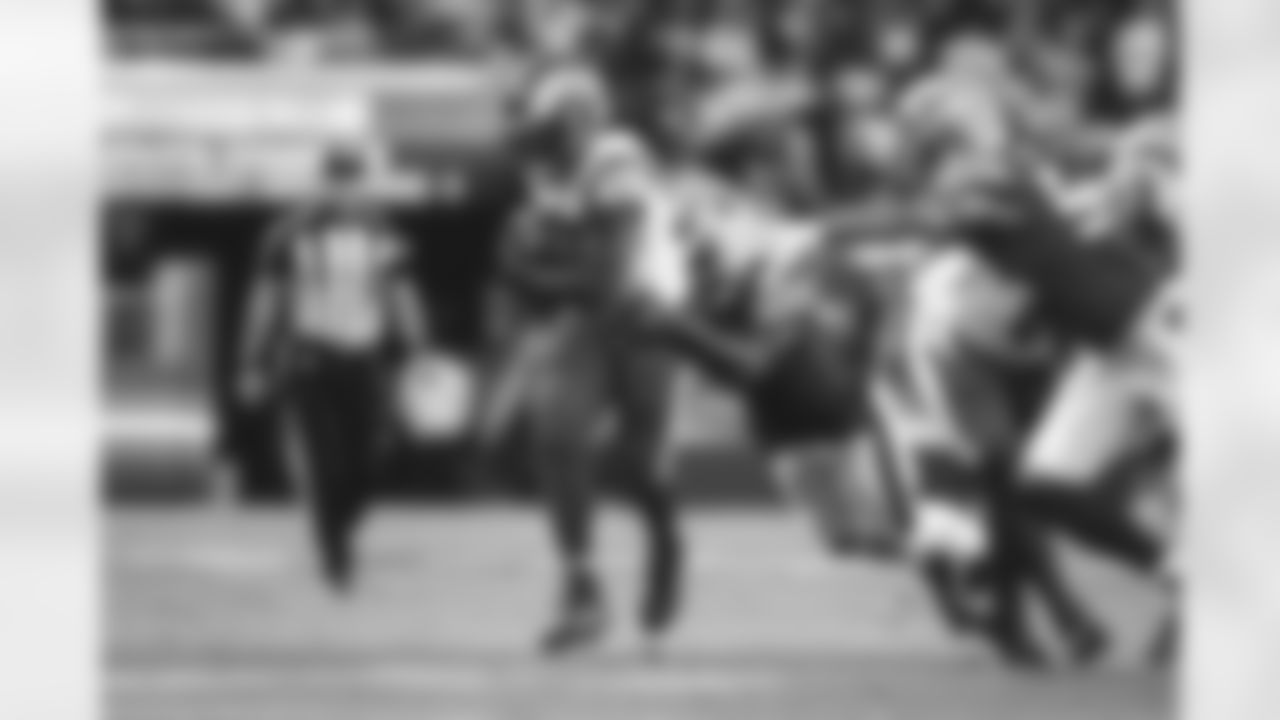 E_TOW31935