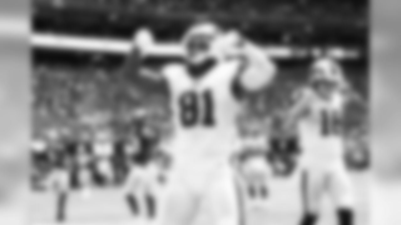 191102_ATLvsLA_Everett