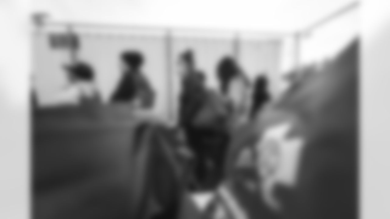 E_221123_APCH_MEAL_DISTRIBUTION_17