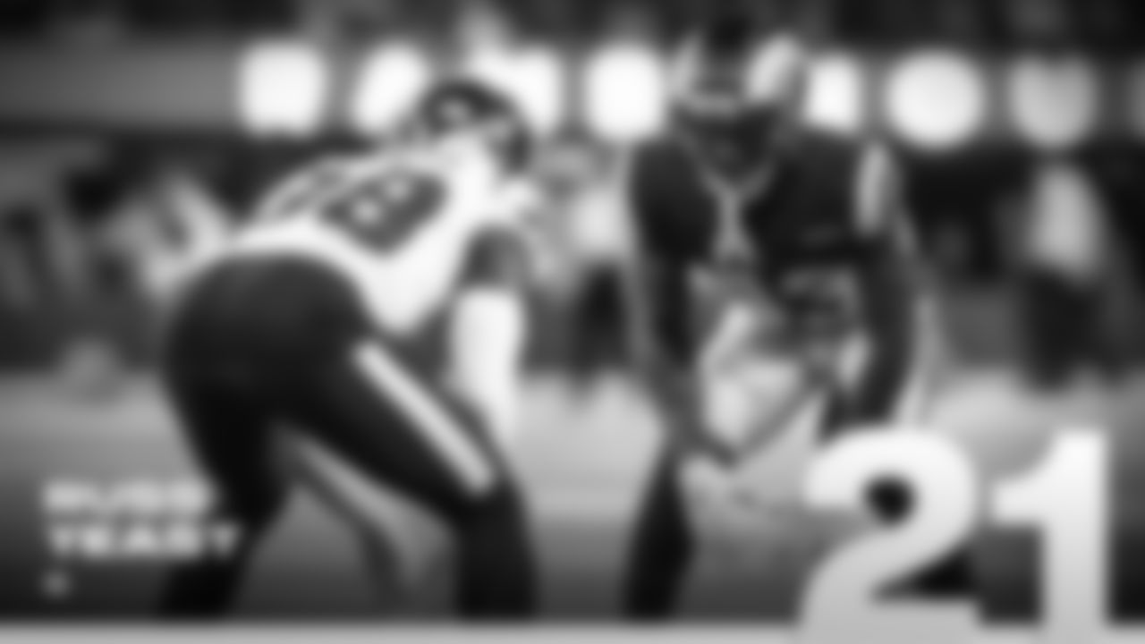 2022-roster-gallery-russ-yeast