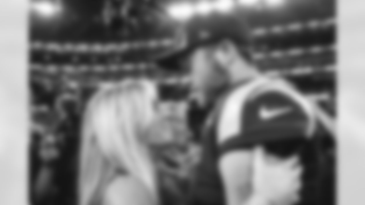The Los Angeles Rams take on the San Francisco 49ers in the NFC Championship round of the 2021 NFL Playoffs.