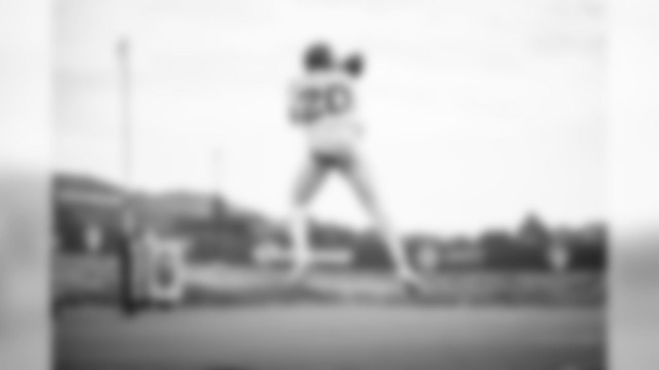 E_SNY_0220