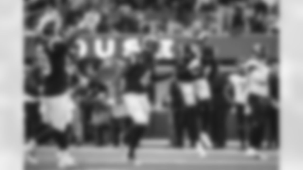 The Los Angeles Rams take on the Jacksonville Jaguars during Week 13 of the 2021 regular season.