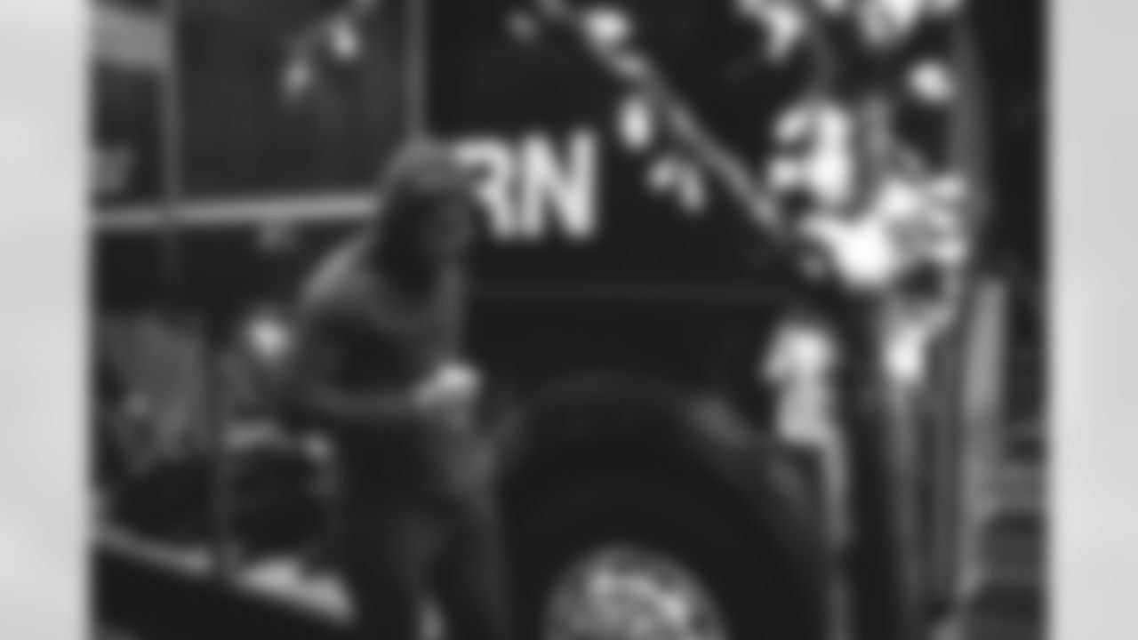 E_TOW38972