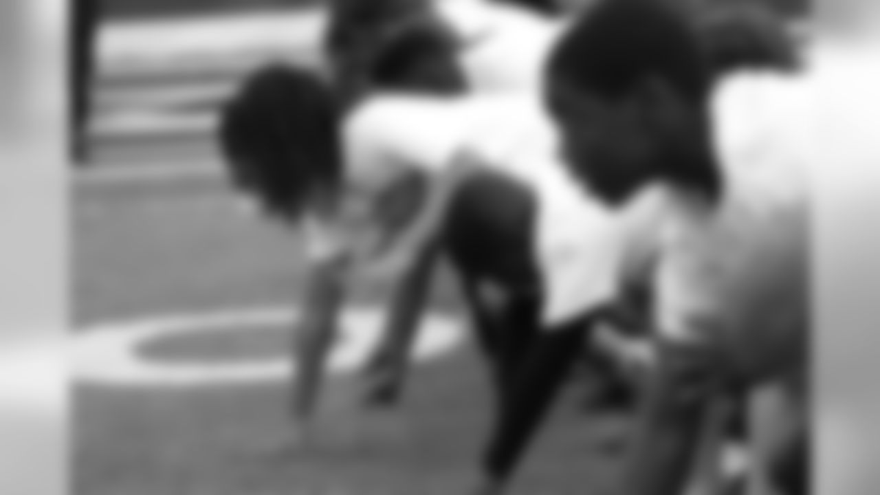 The Los Angeles Rams host Community Day in the City of Inglewood, alongside a co-ed Football Clinic for youth in learning football related drills and competitions while promoting safety, healthy and educational life skills. Certified USA Football coaches and Rams community members take the lead in todays activities. Attendees will have a chance to receive football gear owned by previous Rams players, football cleats, hats donated by the Rams. Saturday, June 1, 2019, Inglewood, CA. (Will Navarro/Rams)