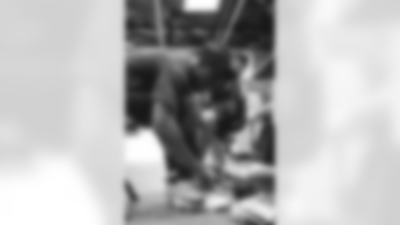 E_TOW19498
