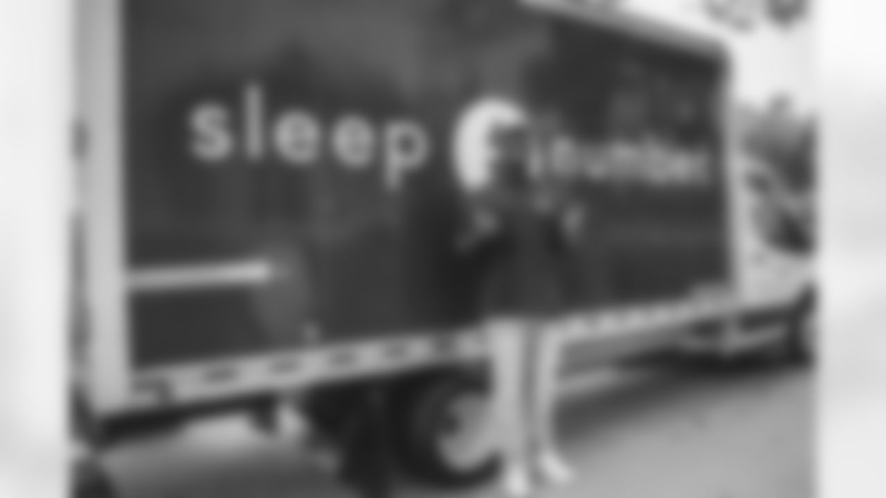 E_211130_Sleep_Number_Delivery_1610