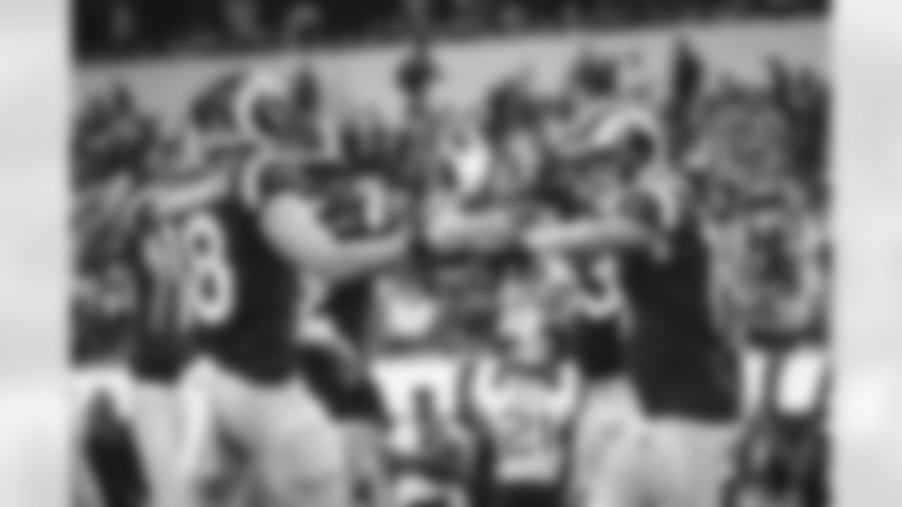 The Los Angeles Rams take on the Jacksonville Jaguars during Week 13 of the 2021 regular season.