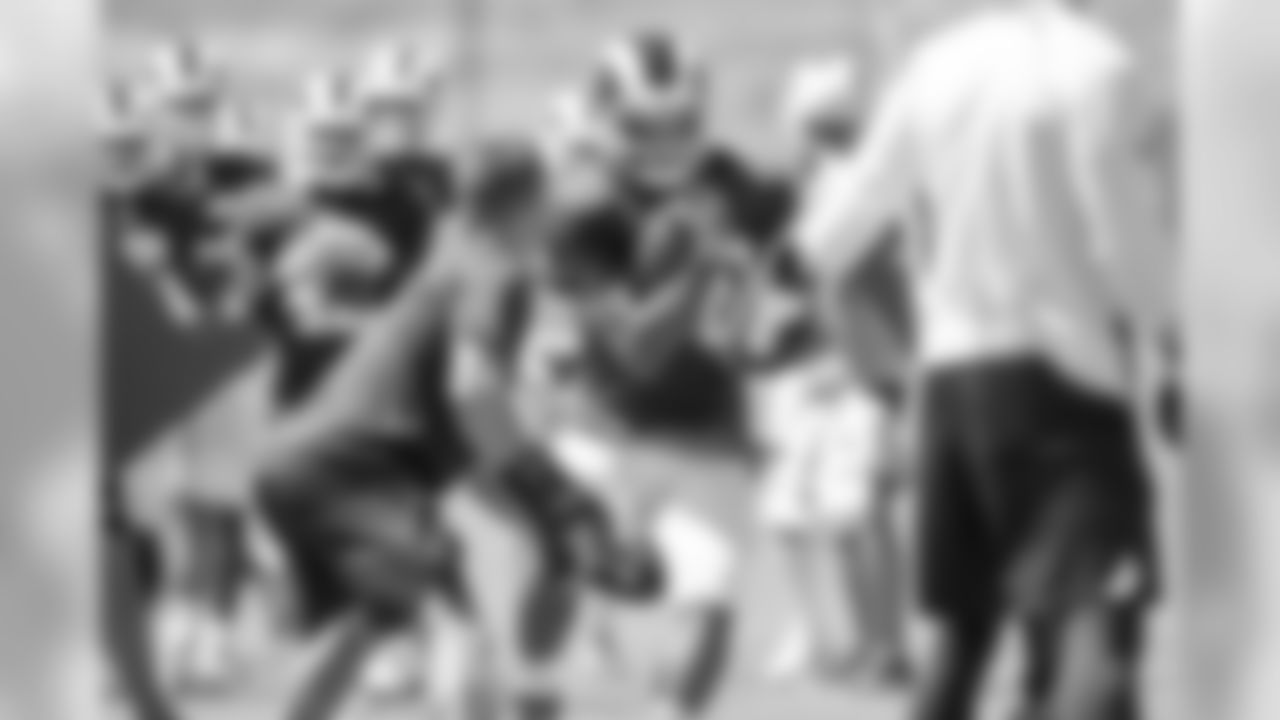 SOCIAL_Practice_JL_010