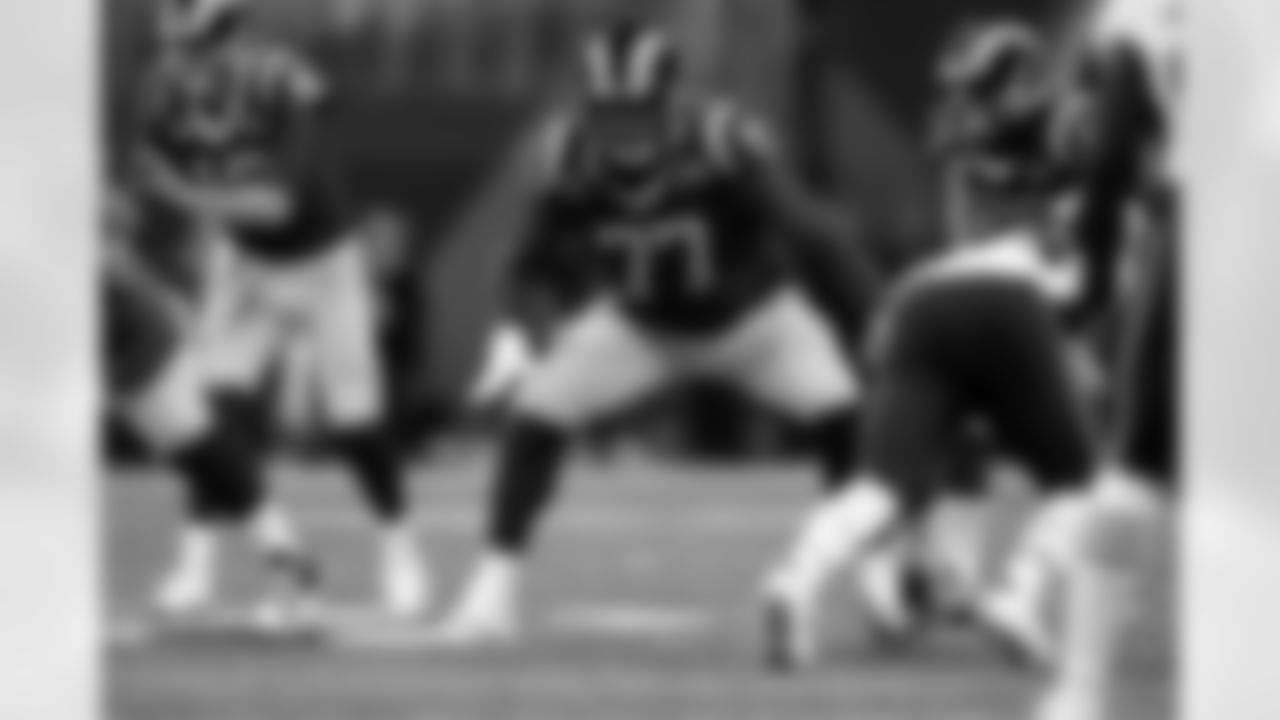 Los Angeles Rams offensive tackle Andrew Whitworth (77) sets a block during the NFL Super Bowl LIII football game against the New England Patriots on Sunday, Feb 3, 2019 in Atlanta. (Hiro Ueno/Rams)