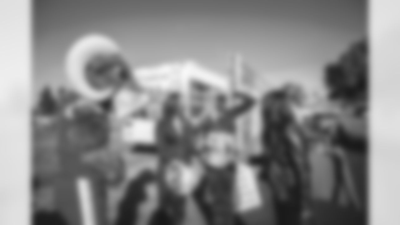 E_211220_VaccinationBlitz_7861
