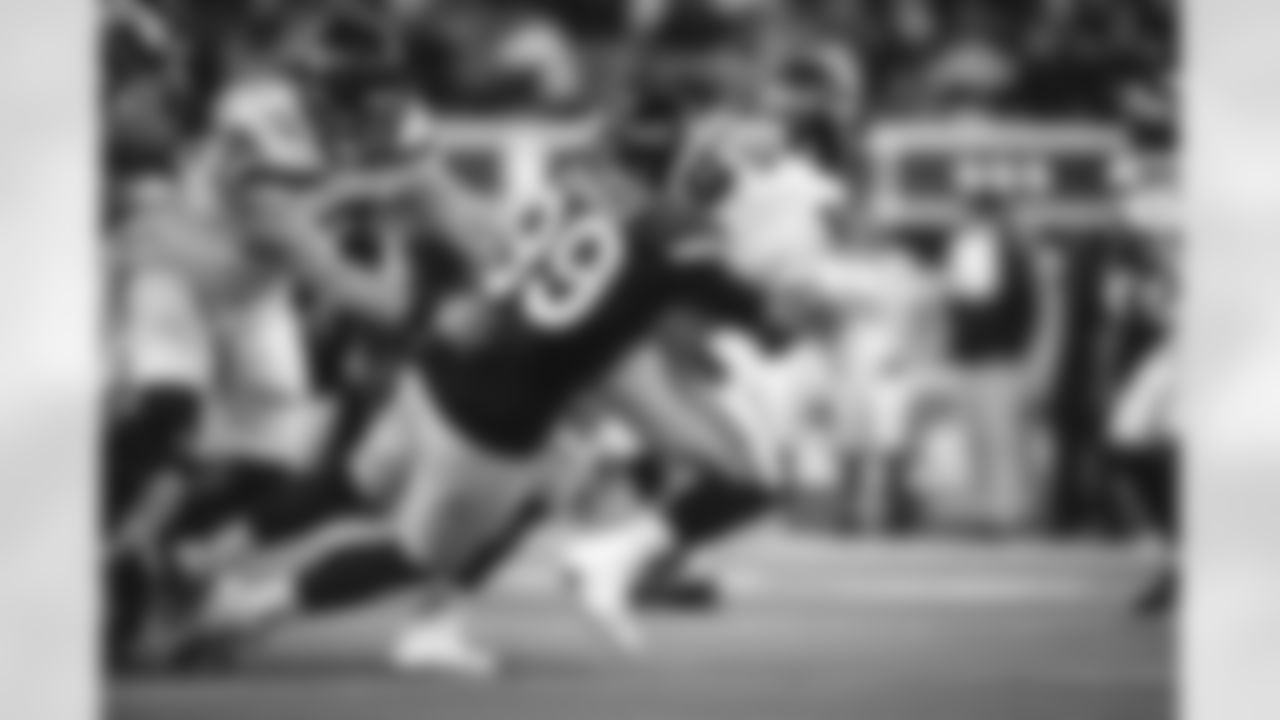 The Los Angeles Rams take on the Seattle Seahawks in Week 15 of the 2021 regular season.