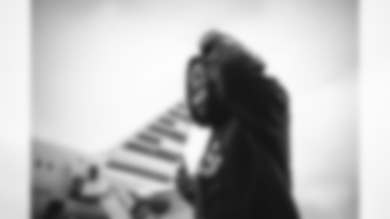 E_SNY_1206