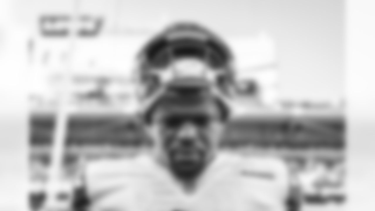 The Los Angeles Rams take on the San Francisco 49ers during Week 4 of the 2022 NFL regular season.