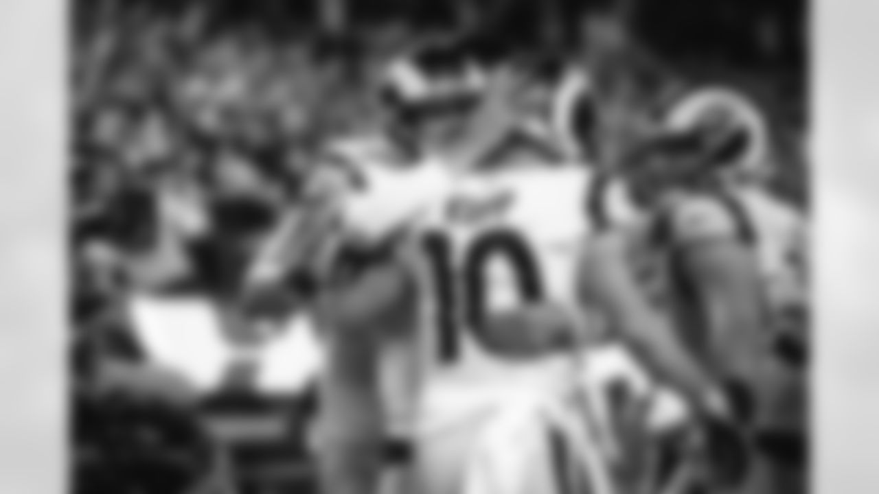 The Los Angeles Rams take on the Cincinnati Bengals in Super Bowl LVI of the 2021 NFL Playoffs.
