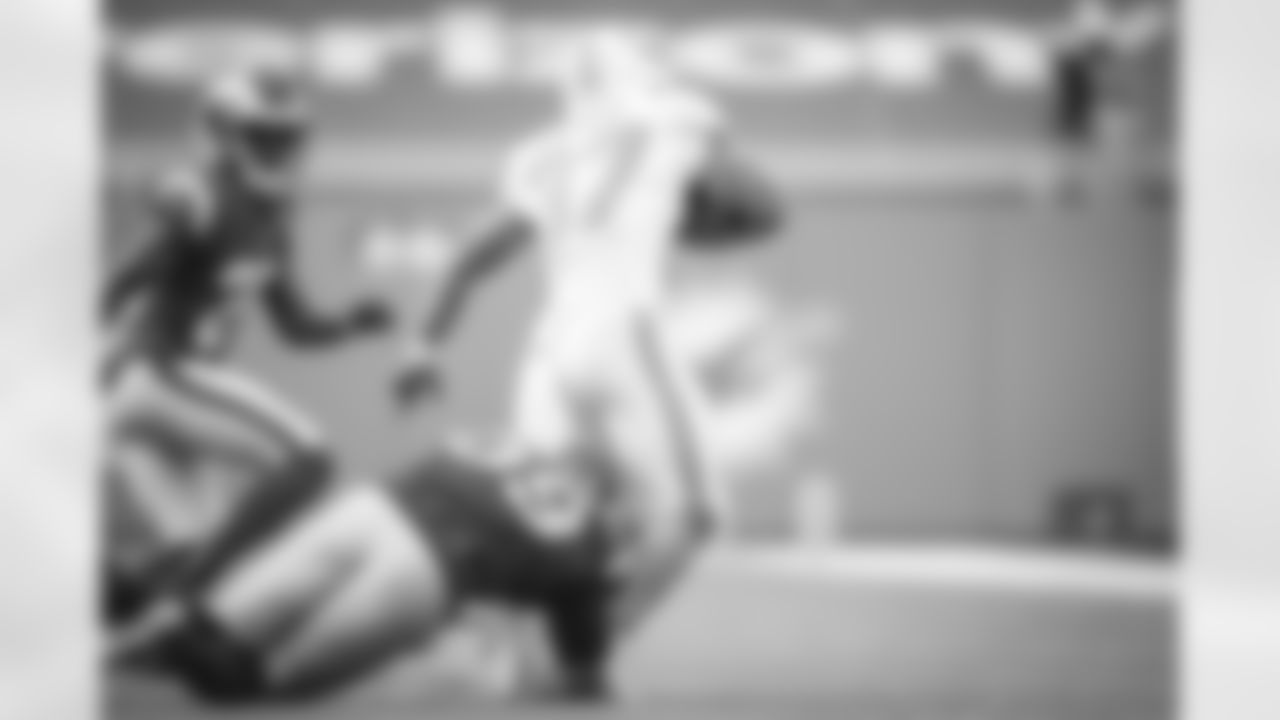 E_TOWL0937_2